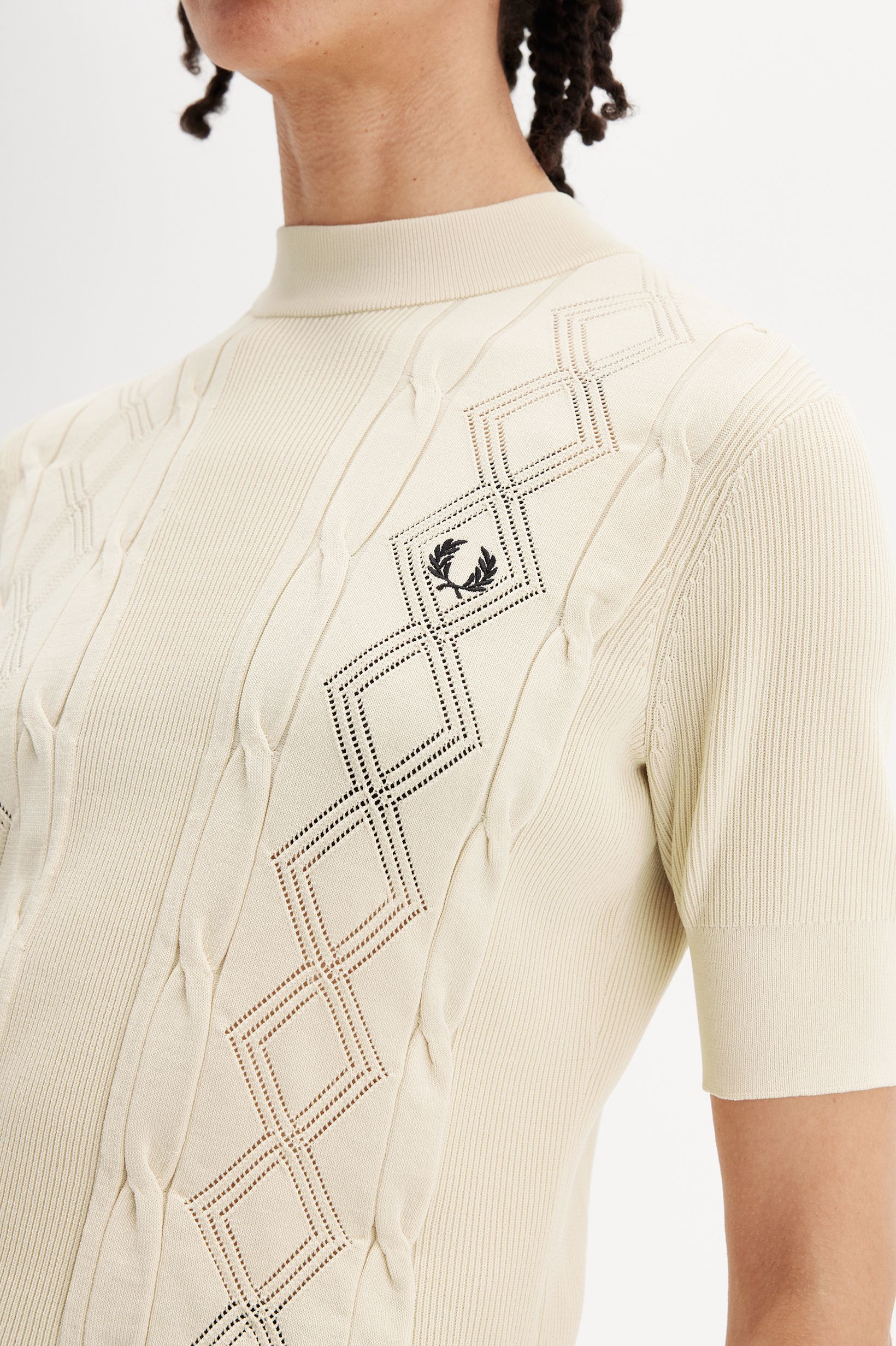 未使用 ☆ FRED PERRY ☆ フード付き トレーナー 10 アイボリー