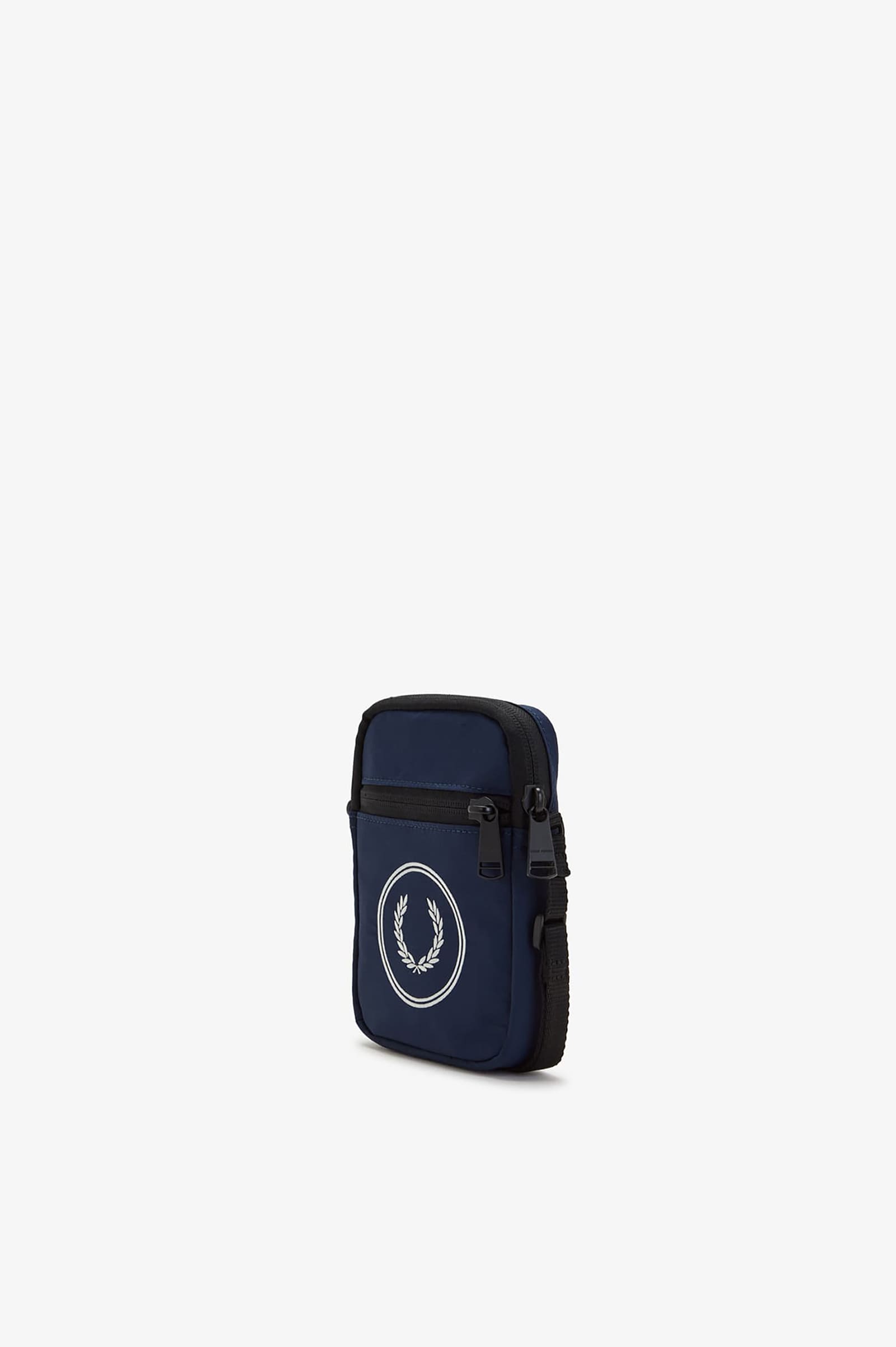 Fred perry on sale crossbody bag