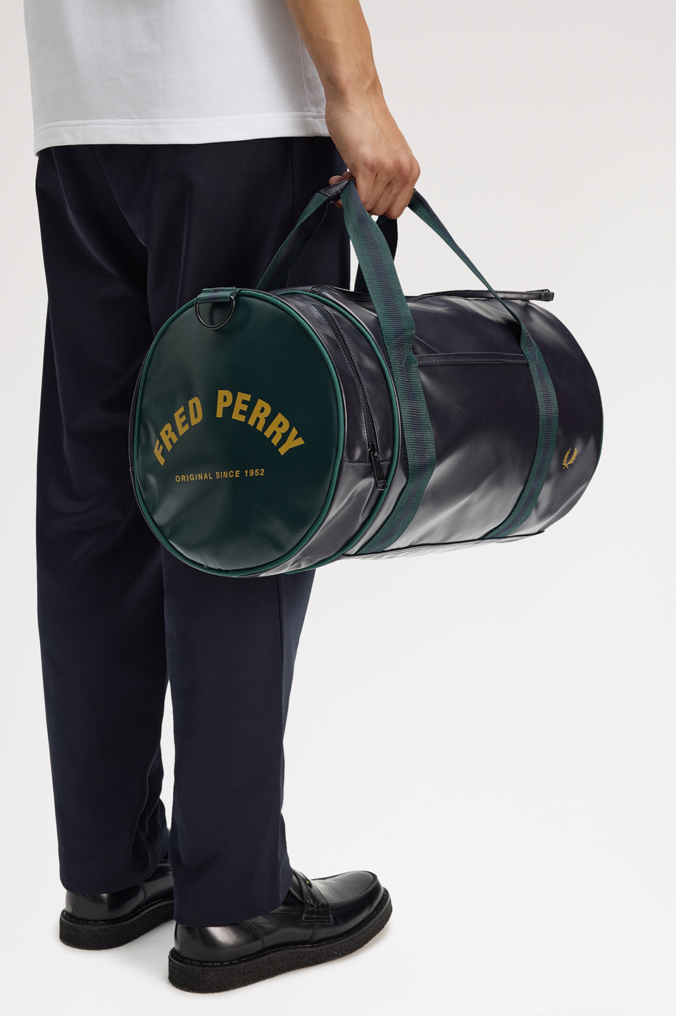 Classic Barrel Bag 83A:NAVY / GRASSROOTS 1SZ