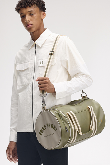 Classic Barrel Bag