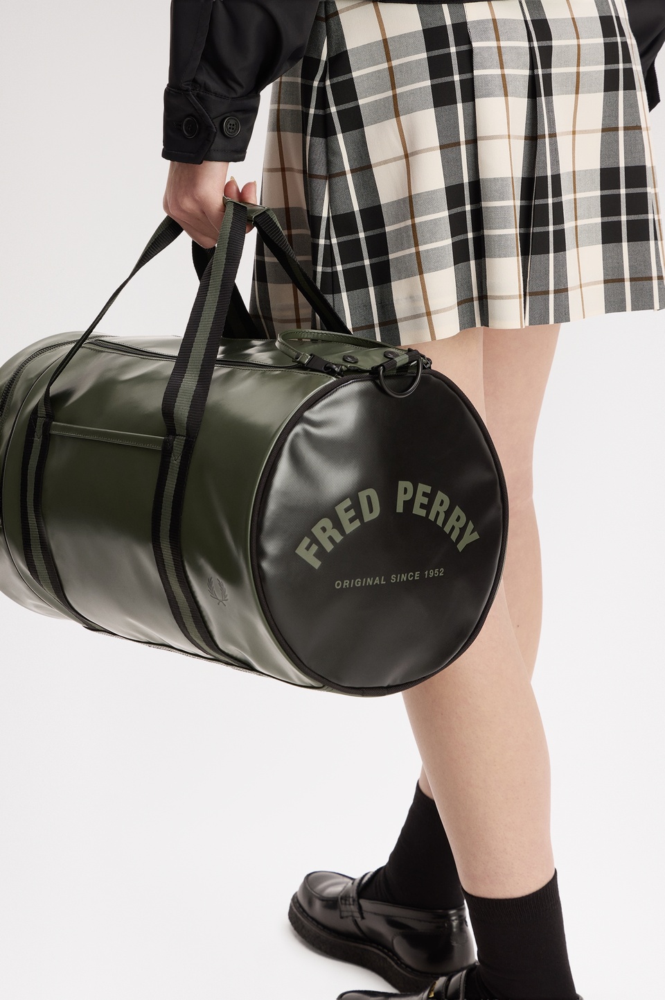 Classic Barrel Bag Z50:LAUREL WREATH GREEN / BLACK 1SZ