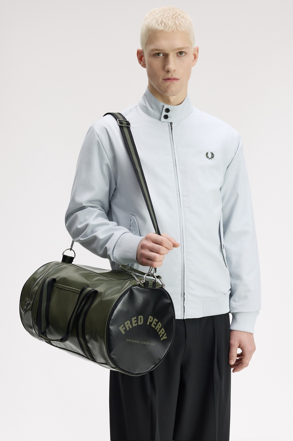 Classic Barrel Bag Z50:LAUREL WREATH GREEN / BLACK 1SZ