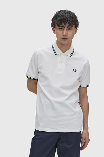 The Fred Perry Shirt - M12