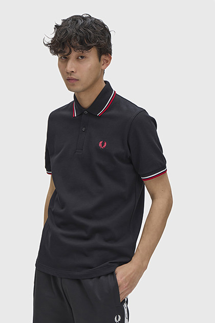 The Fred Perry Shirt - M12