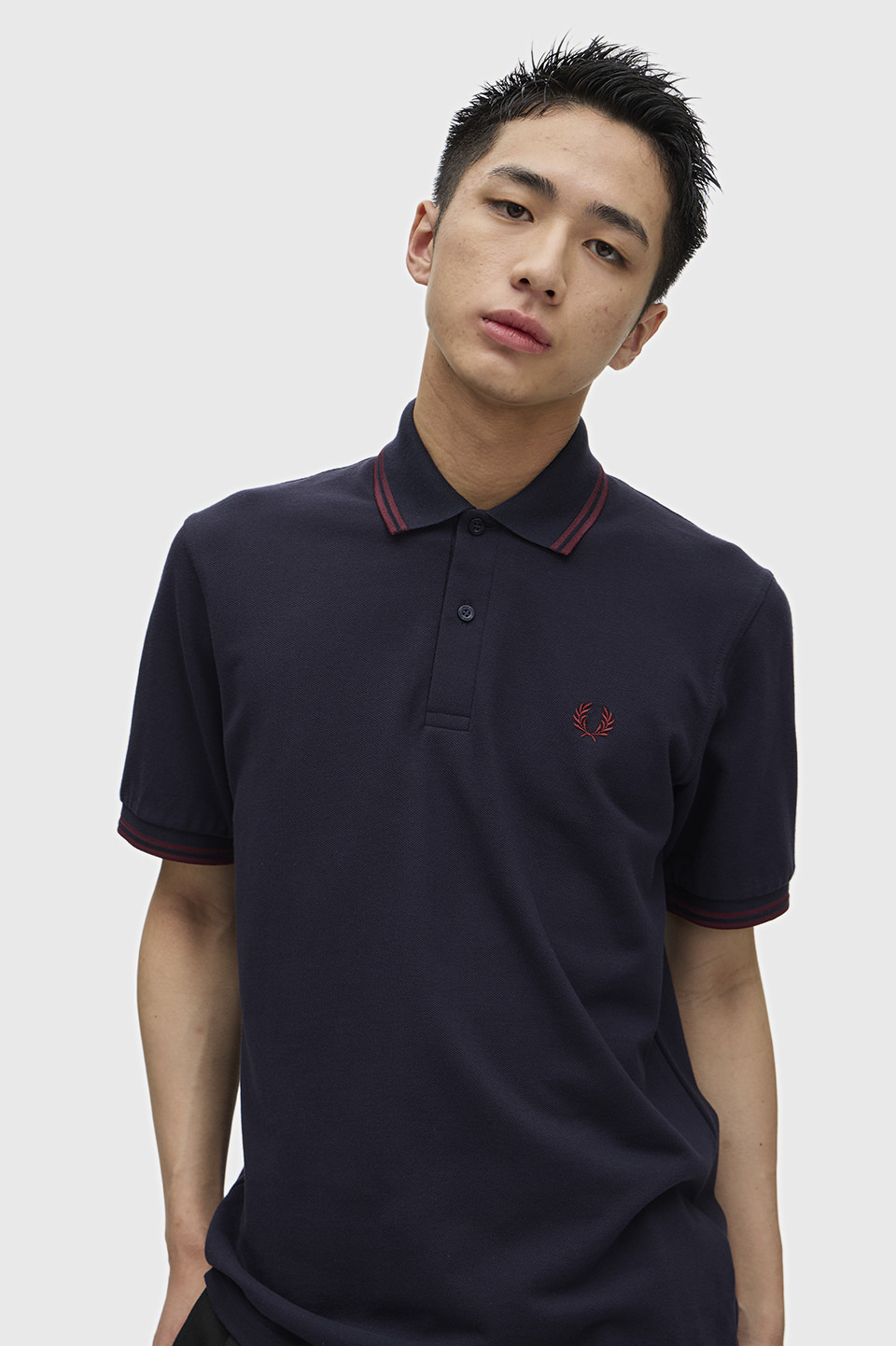 The Fred Perry Shirt - M12