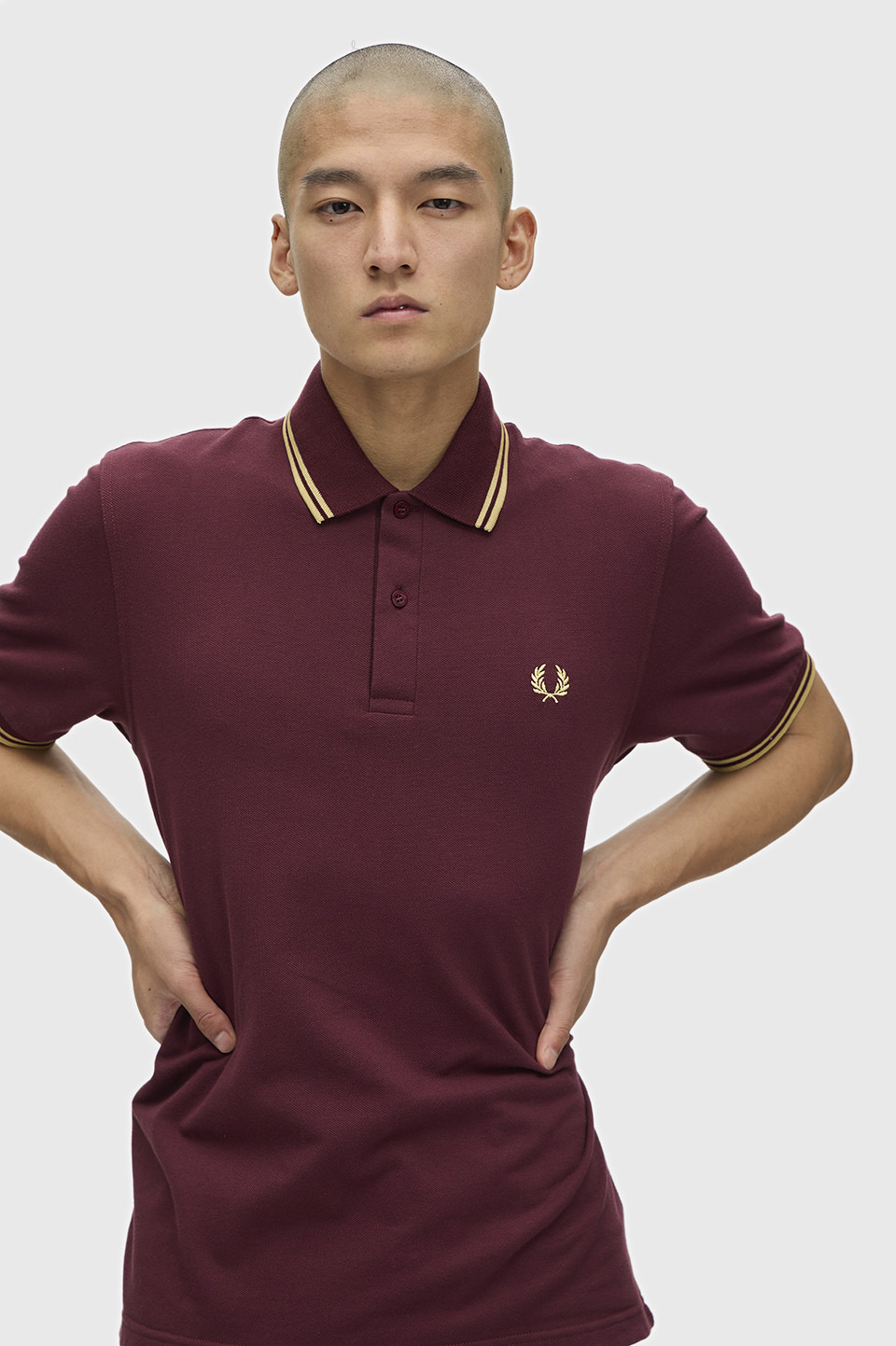 The Fred Perry Shirt - M12