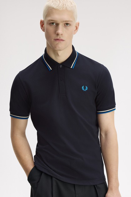 The Fred Perry Shirt - M12