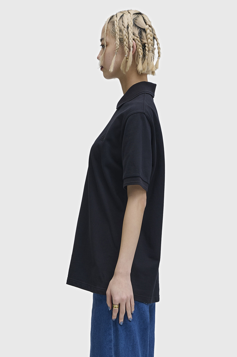 モデル:H172 B76 W58 H86 着用サイズ:40