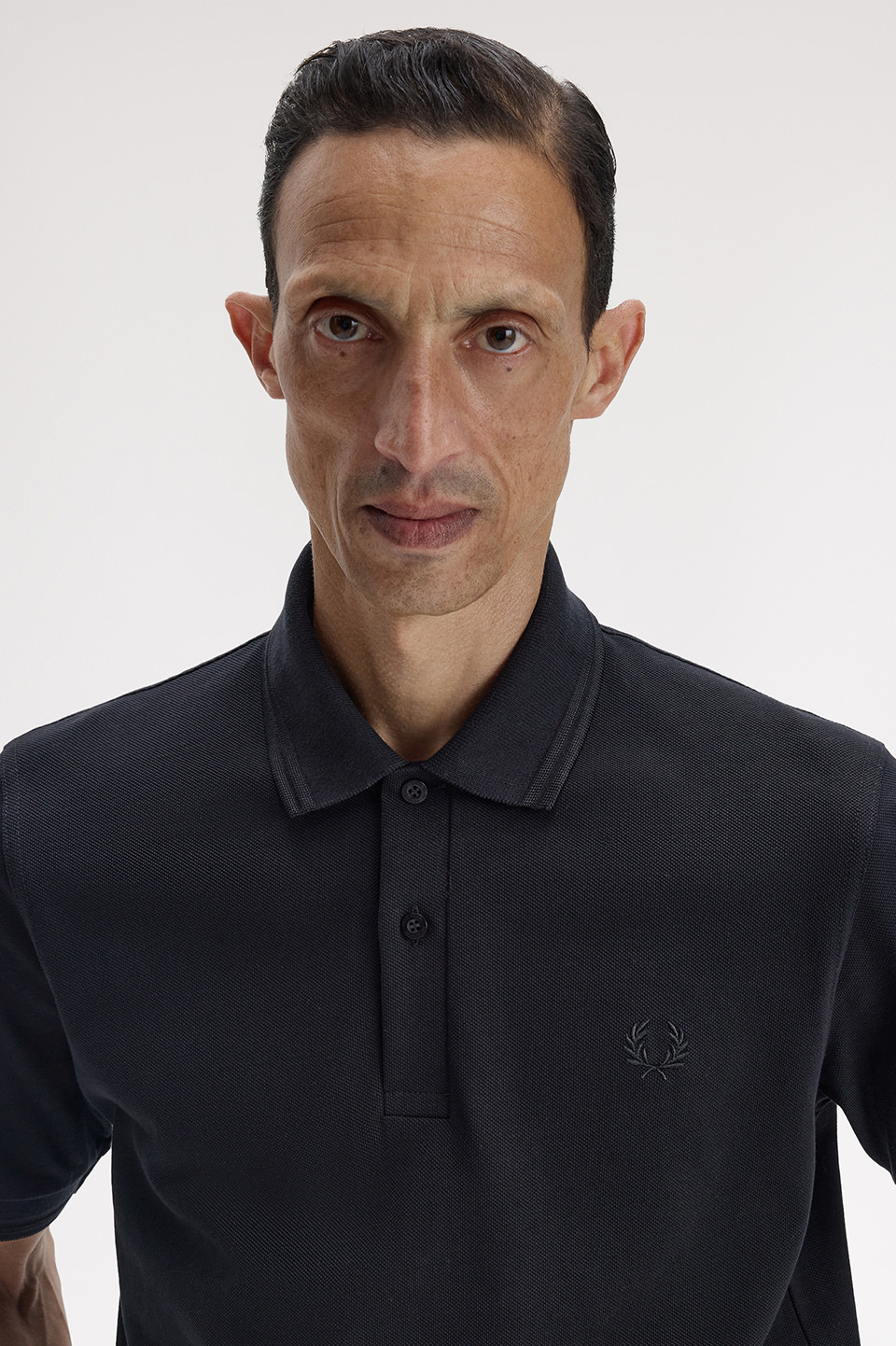 モデル:H183 B84 W66 着用サイズ:40