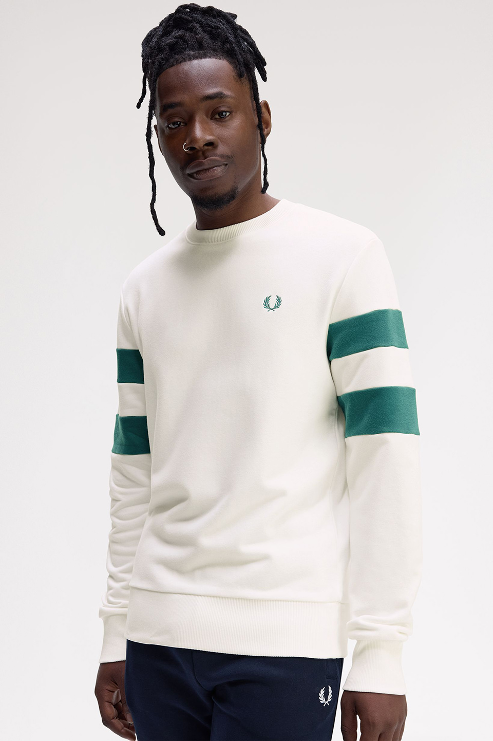 Peached Tipped Sleeve Sweatshirt(M 129：SNOW WHITE): | FRED PERRY