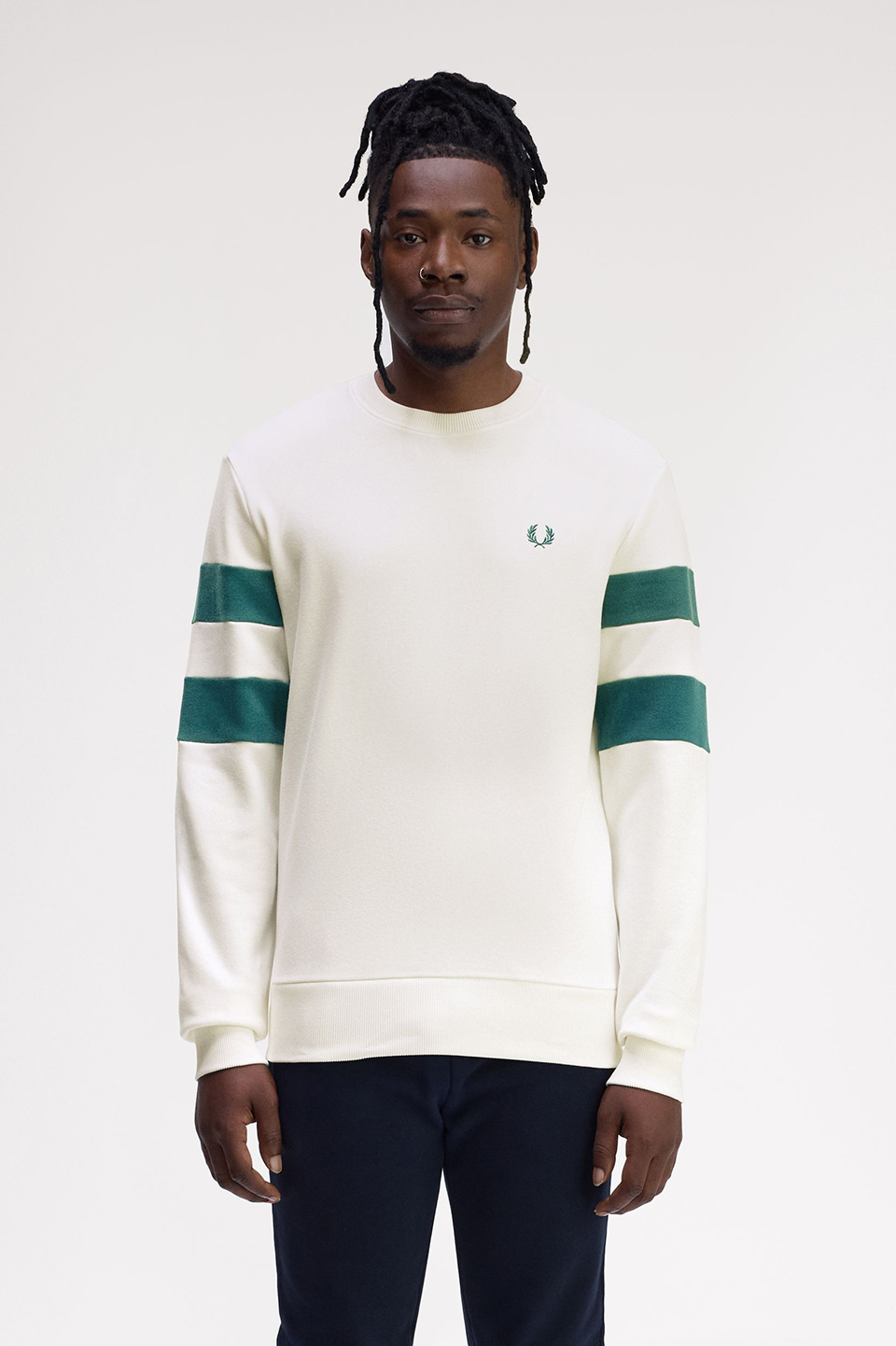 Peached Tipped Sleeve Sweatshirt(M 129：SNOW WHITE): | FRED PERRY