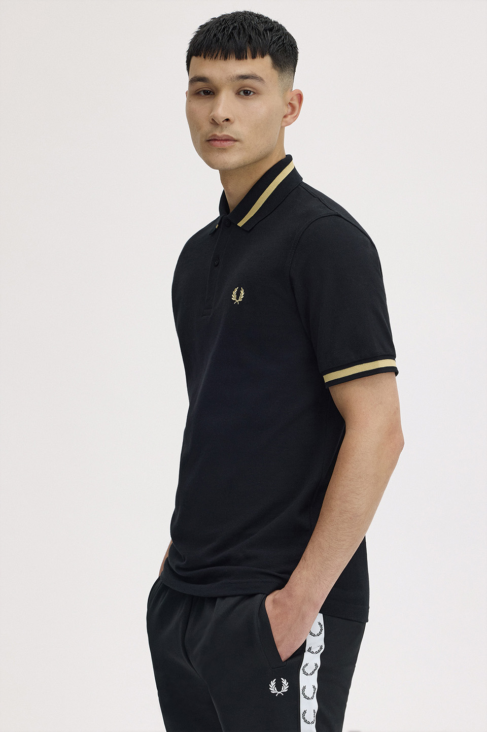 The Fred Perry Shirt - M2(36 157：BLACK / CHAMPAGNE): | FRED PERRY