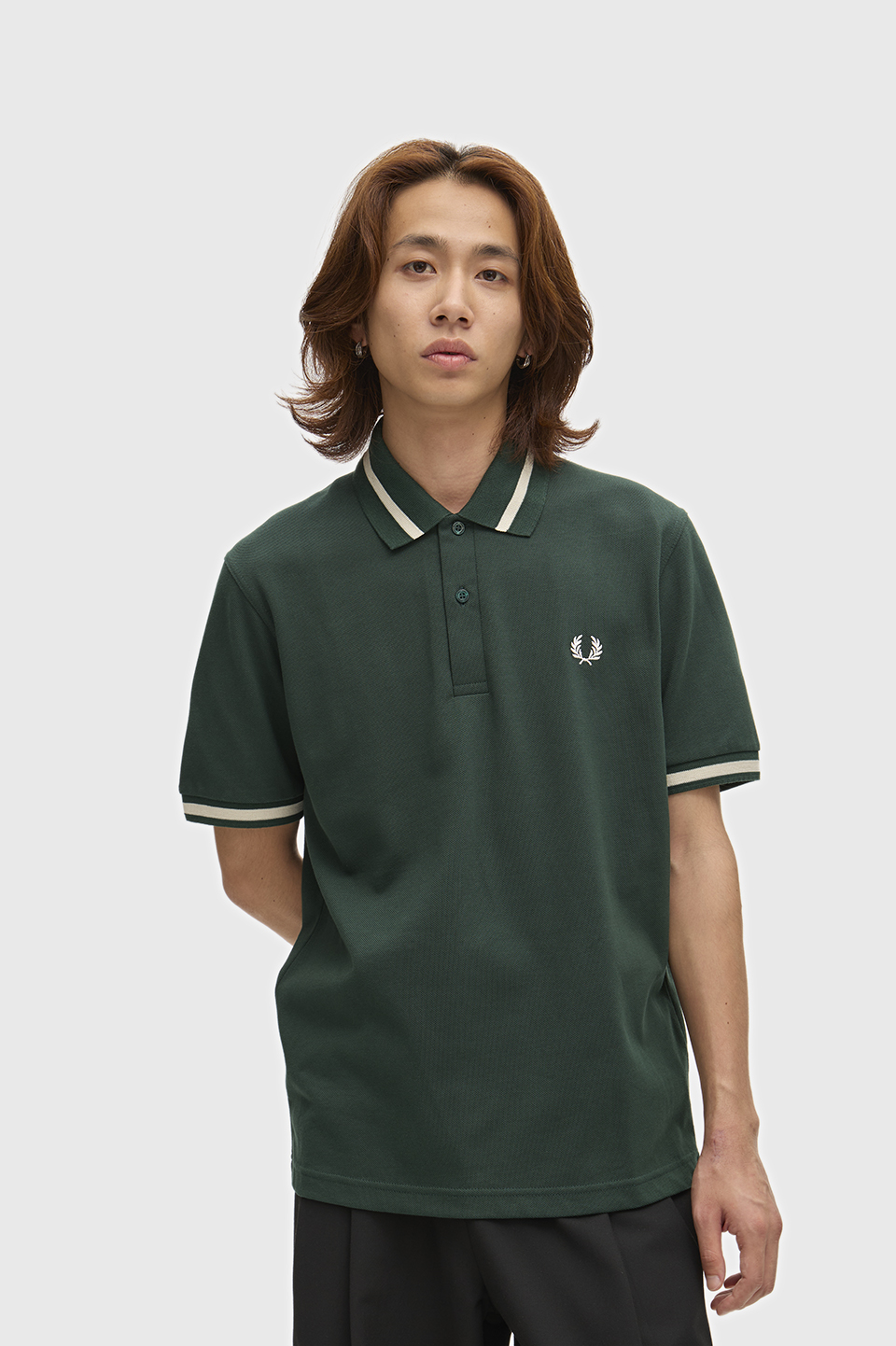 The Fred Perry Shirt - M2 98C:GRASSROOTS / TRAMLINE WHITE 38