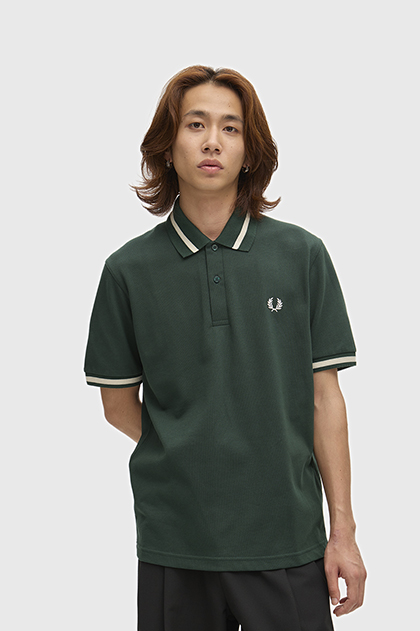 The Fred Perry Shirt - M2