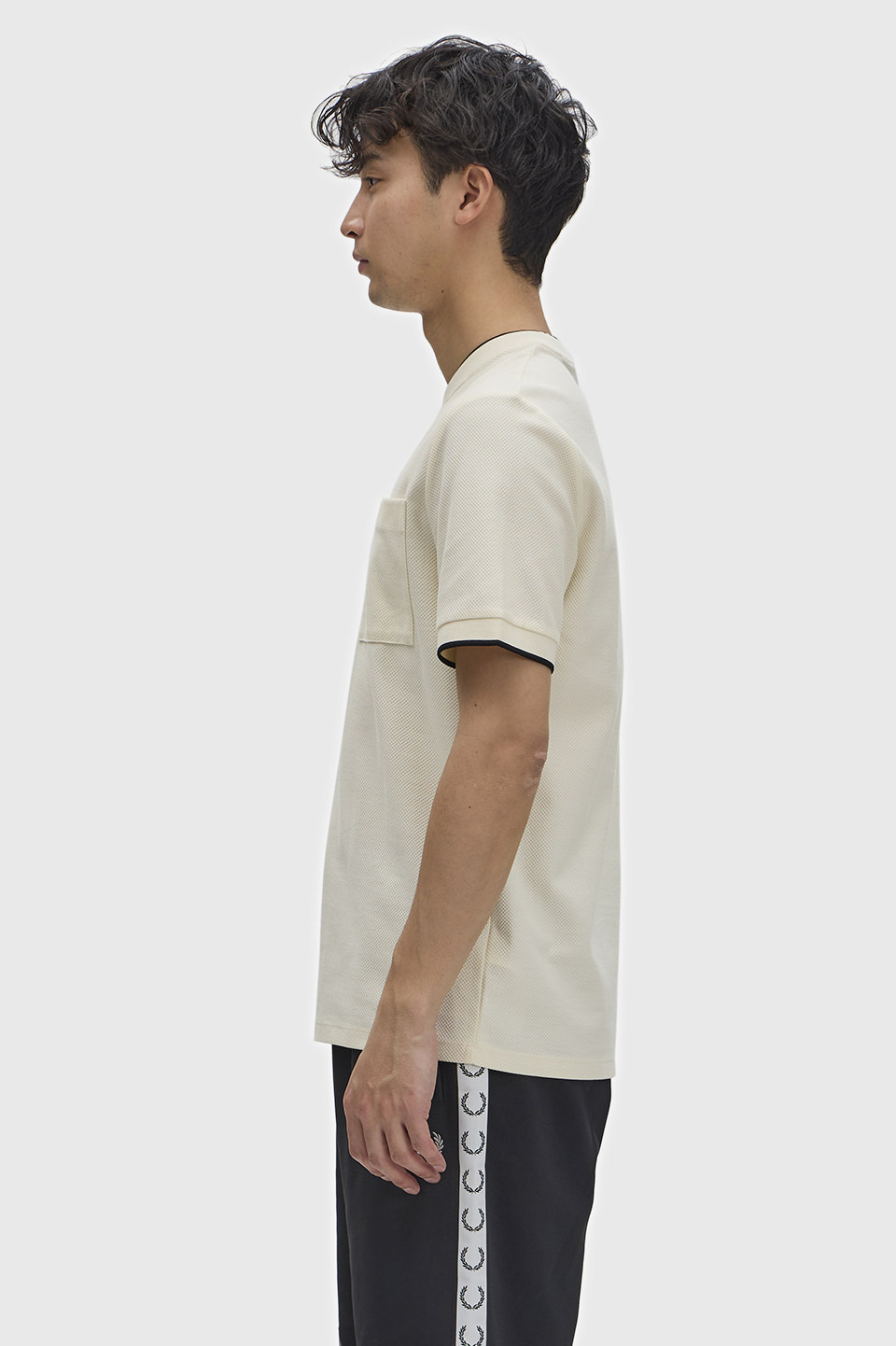 モデル:H179 B89 W78 H90 着用サイズ:M