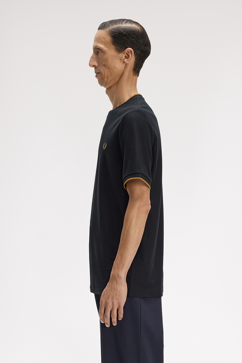 Trim Detail Crepe Pique T-Shirt(S 102：BLACK): | FRED PERRY JAPAN