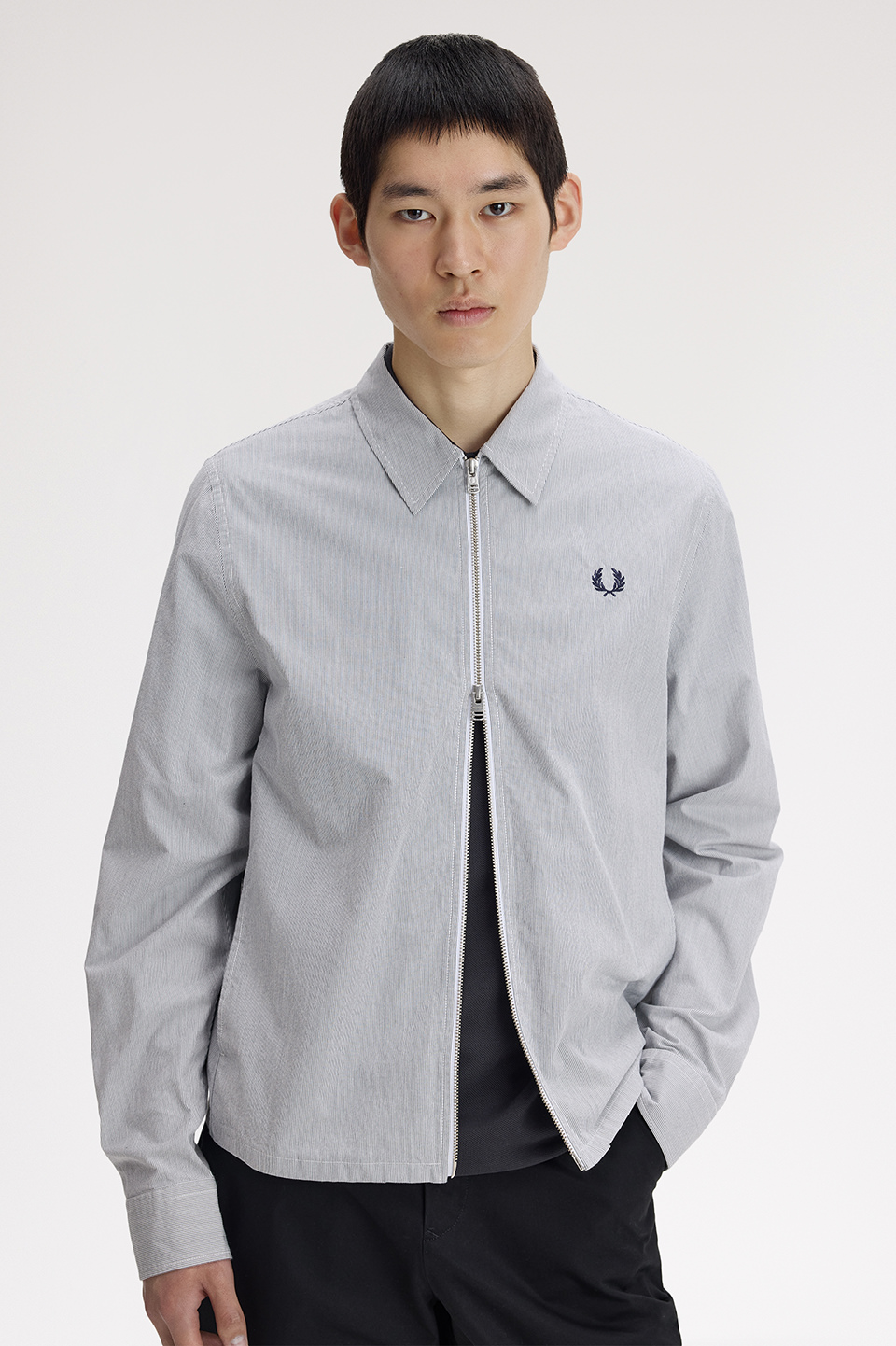 Striped Seersucker Zip Through Overshirt(S 35B：BLUE / WHITE