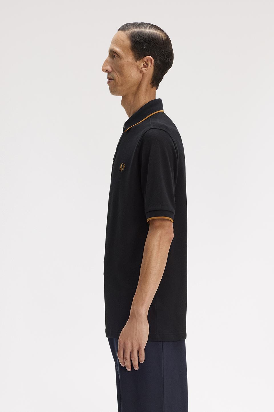 Collar Stand Polo Shirt(S 102：BLACK): | FRED PERRY JAPAN