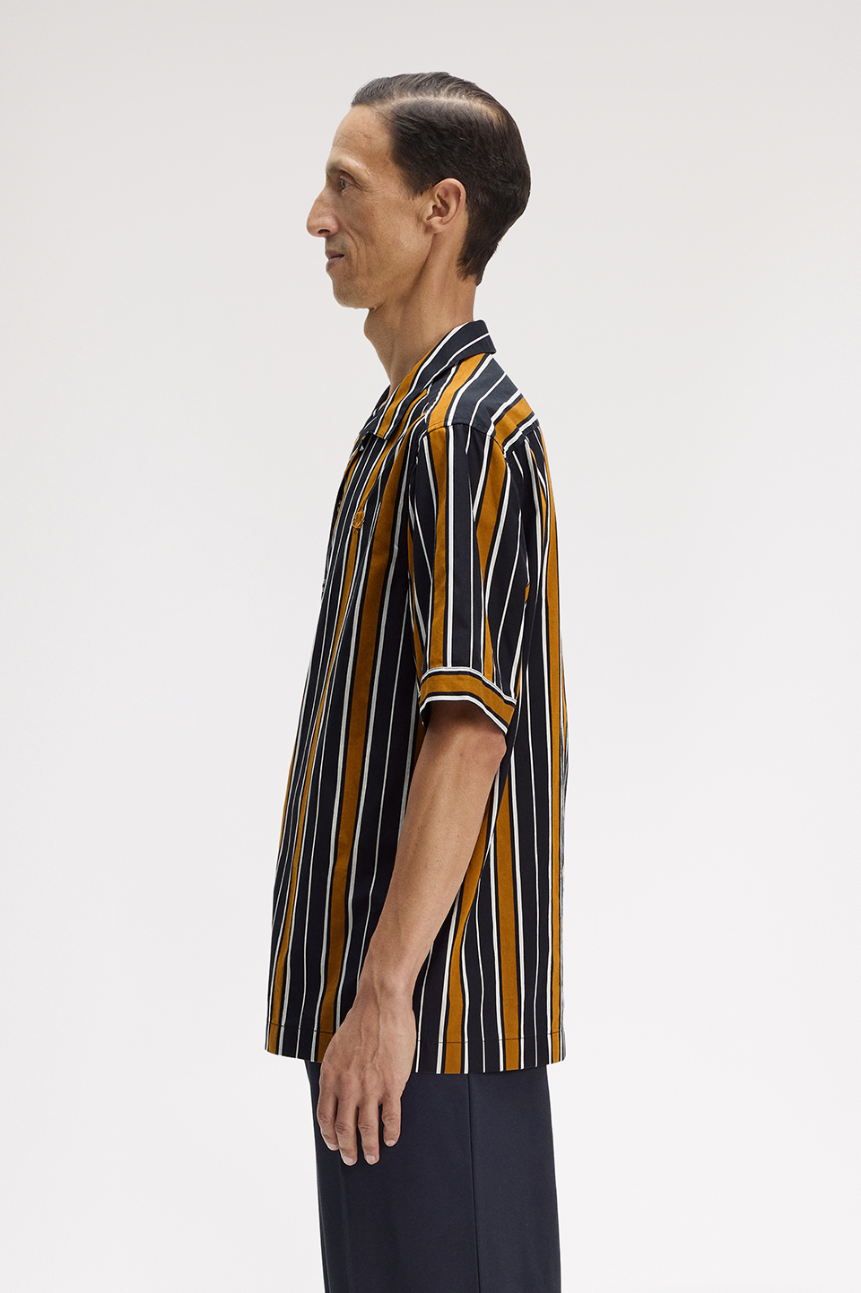 Striped Revere Collar Shirt(S 102：BLACK): | FRED PERRY JAPAN