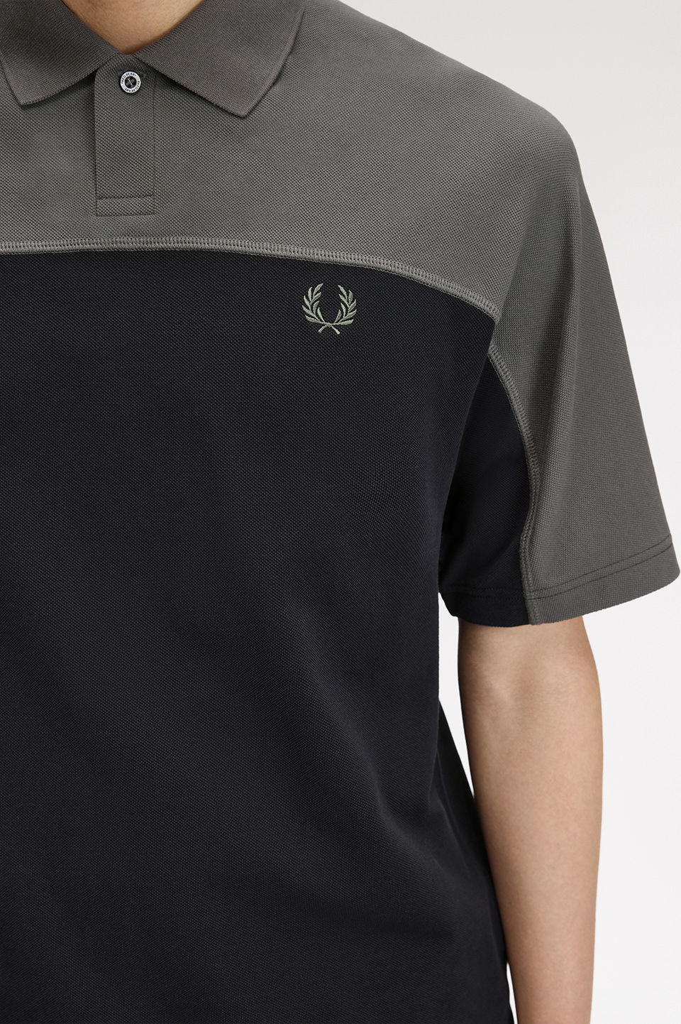 Colour Block Polo Shirt(S 102：BLACK): | FRED PERRY JAPAN