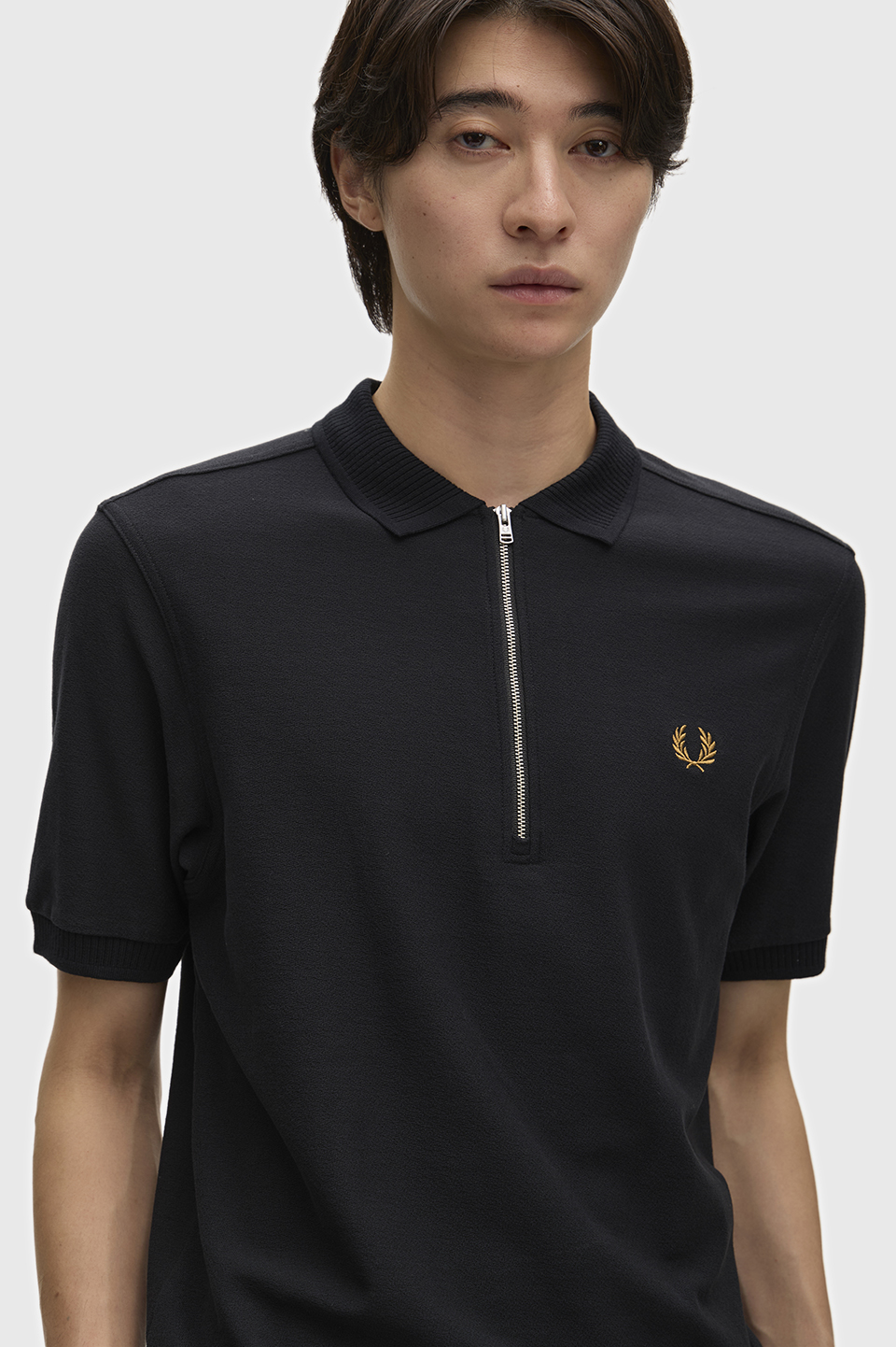 Crepe Pique Polo Shirt(S 102：BLACK): | FRED PERRY JAPAN