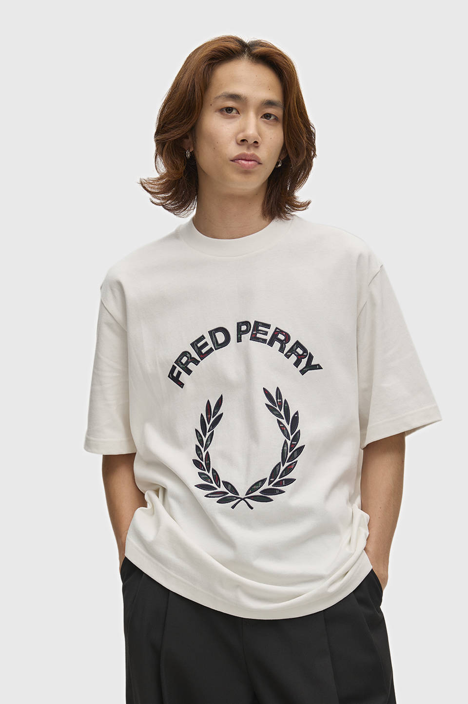 Tartan Applique T-Shirt(S 129：SNOW WHITE): | FRED PERRY JAPAN