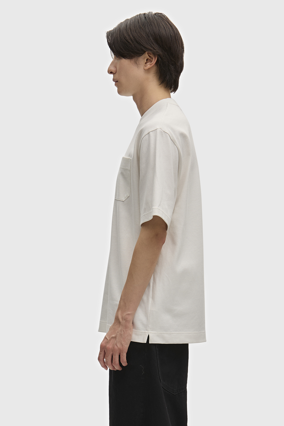 モデル:H184 B83 W67 H90 着用サイズ:M