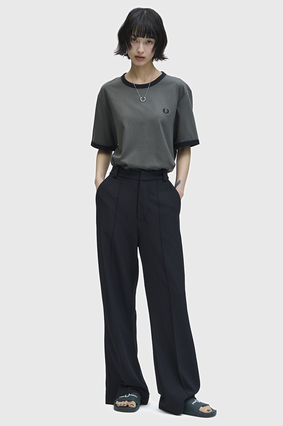 モデル:H166 B72 W52 H80 着用サイズ:M