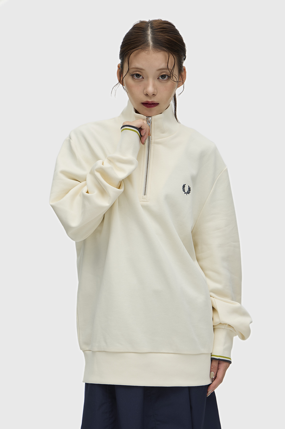 モデル:H160 B73 W54 H78 着用サイズ:M