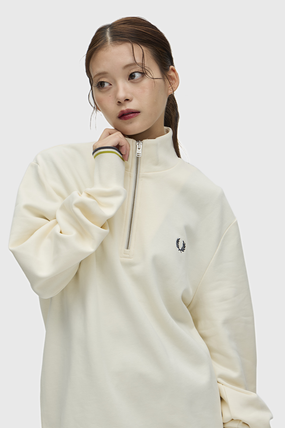 モデル:H160 B73 W54 H78 着用サイズ:M