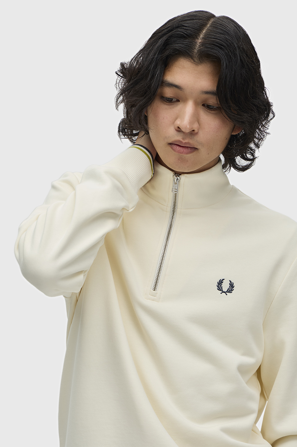 モデル:H177 B83 W73 H82 着用サイズ:M