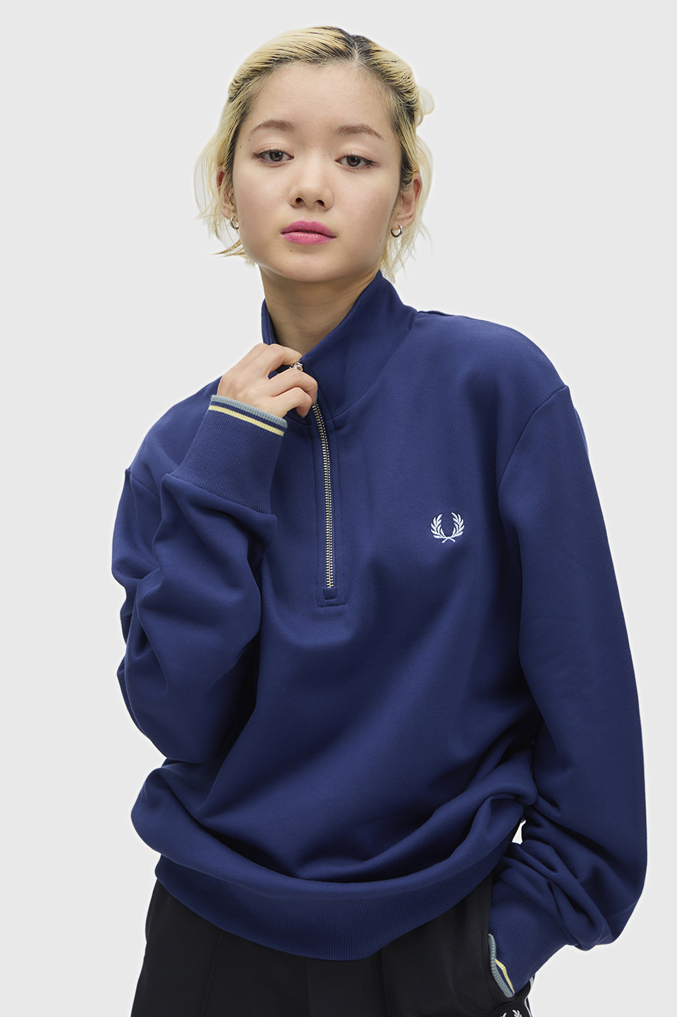 モデル:H163 B85 W58 H85 着用サイズ:M