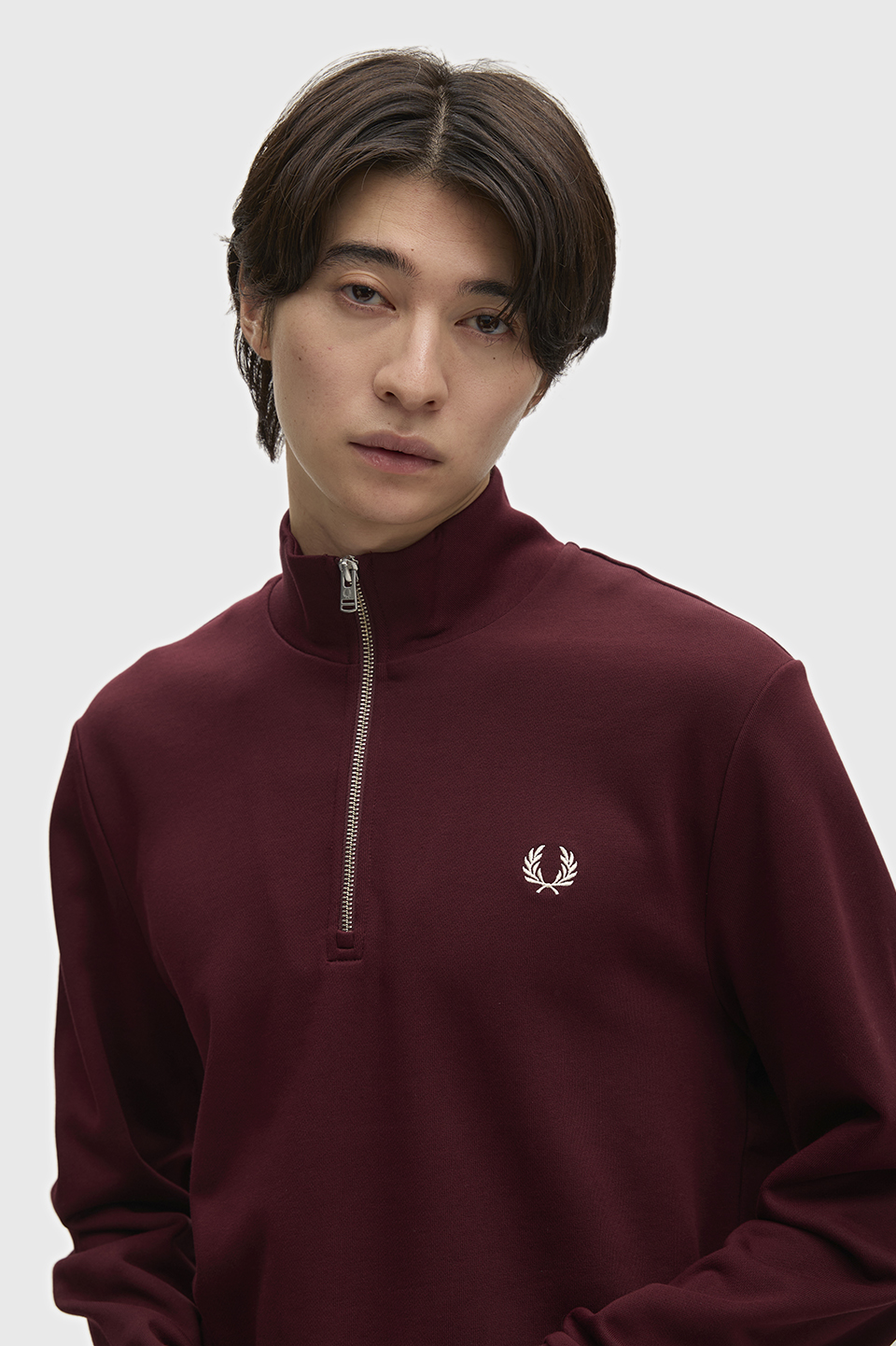 モデル:H184 B83 W67 H90 着用サイズ:M