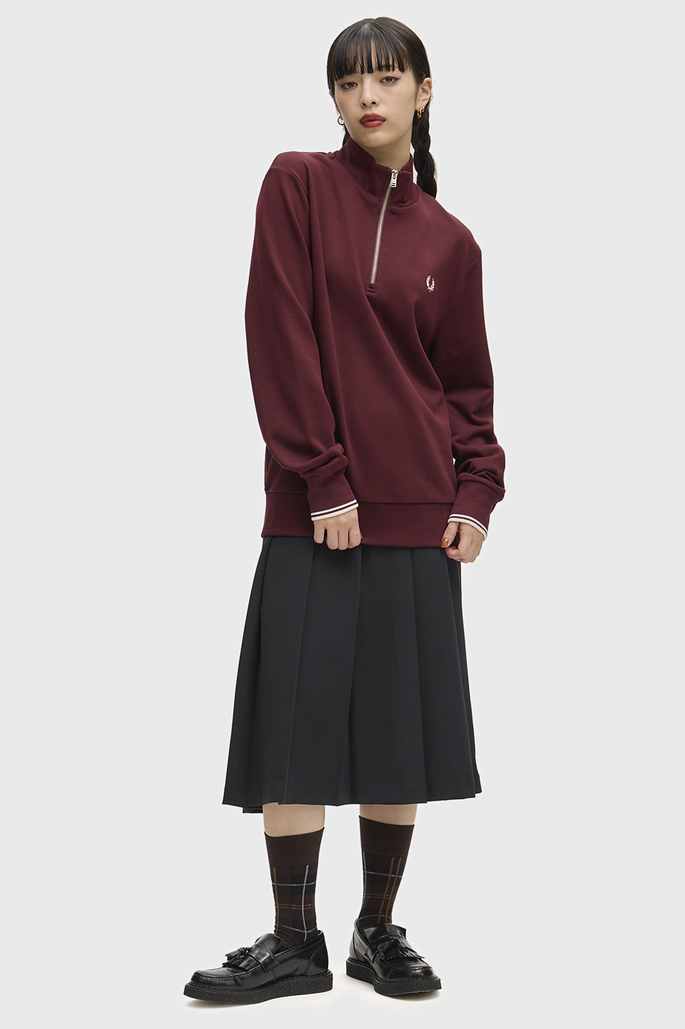 モデル:H168 B79 W59 H85 着用サイズ:M