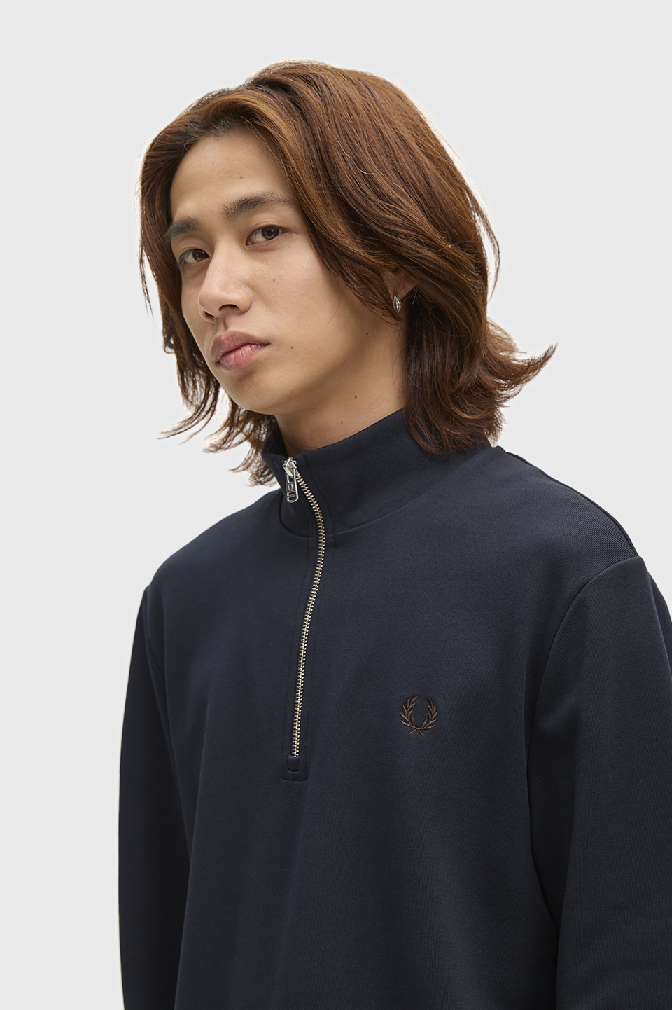 モデル:H175 B85 W70 H88 着用サイズ:M