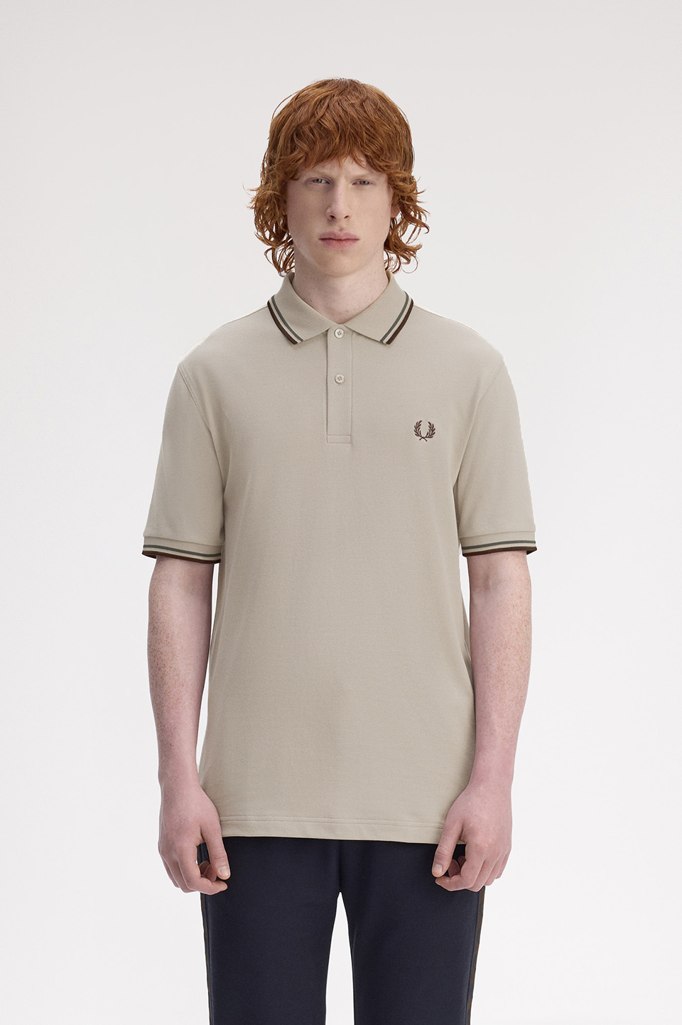 モデル:H181 B89.5 W71.5 H89.5 着用サイズ:M