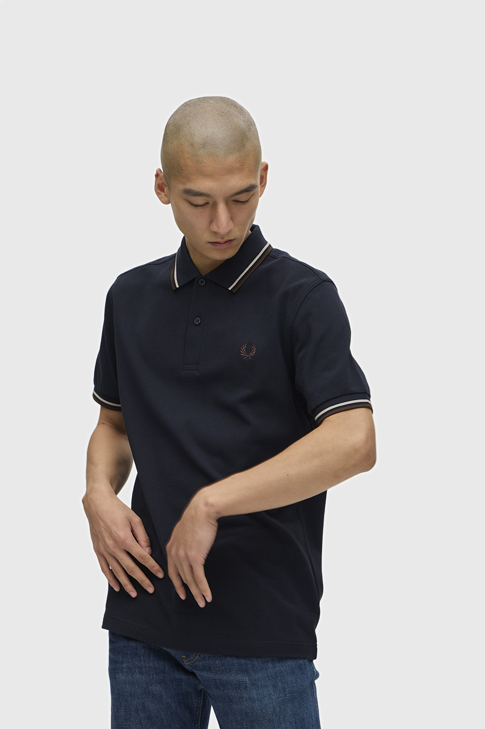 モデル:H178 B84 W67.5 H85 着用サイズ:M