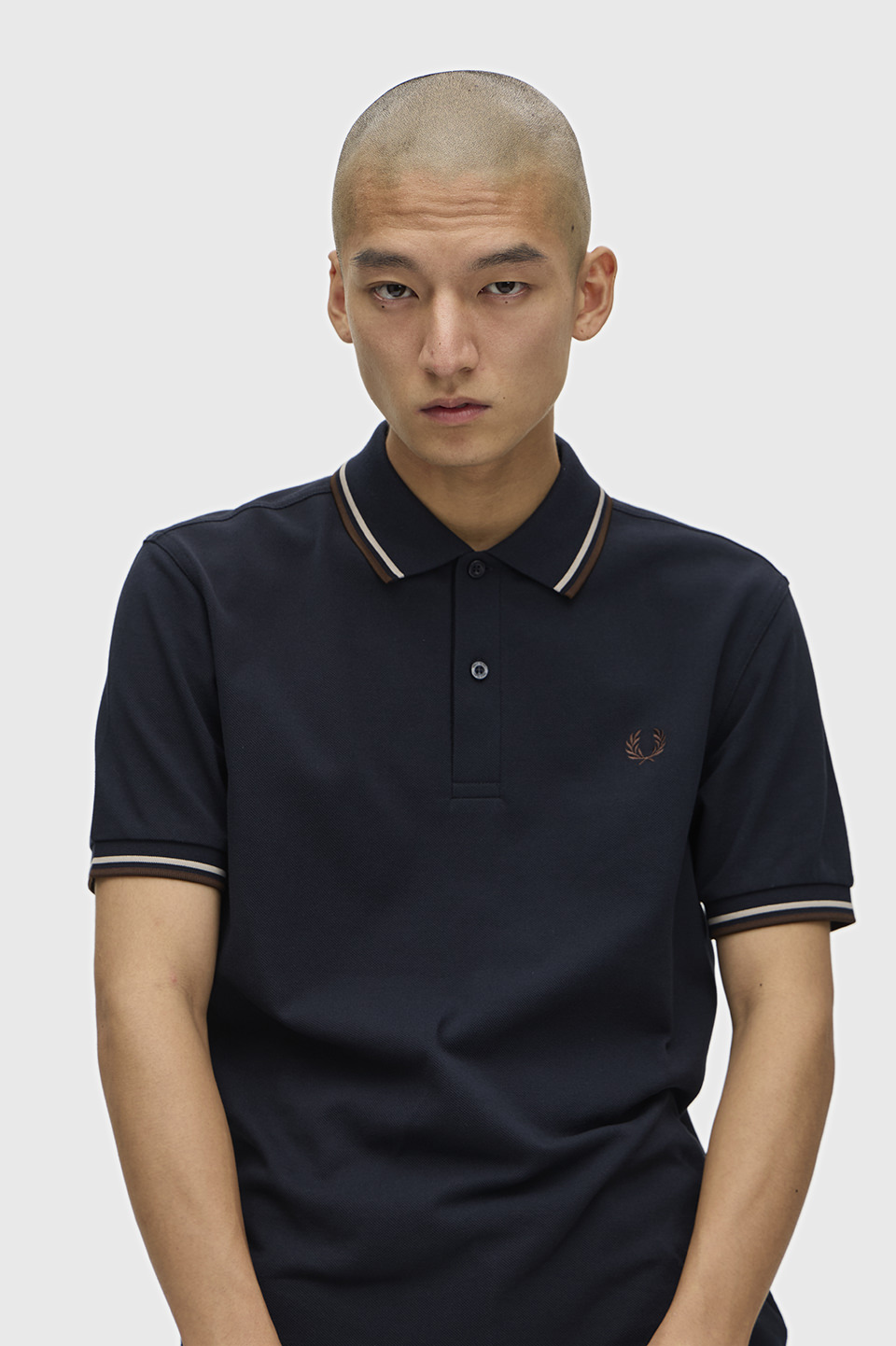 モデル:H178 B84 W67.5 H85 着用サイズ:M