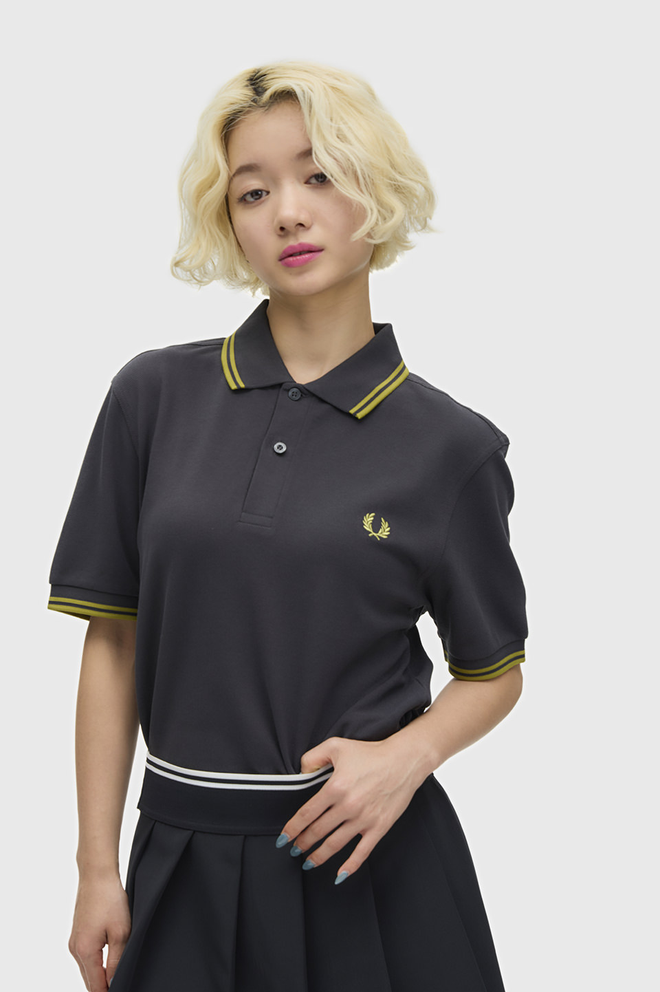 モデル:H163 B85 W58 H85 着用サイズ:M