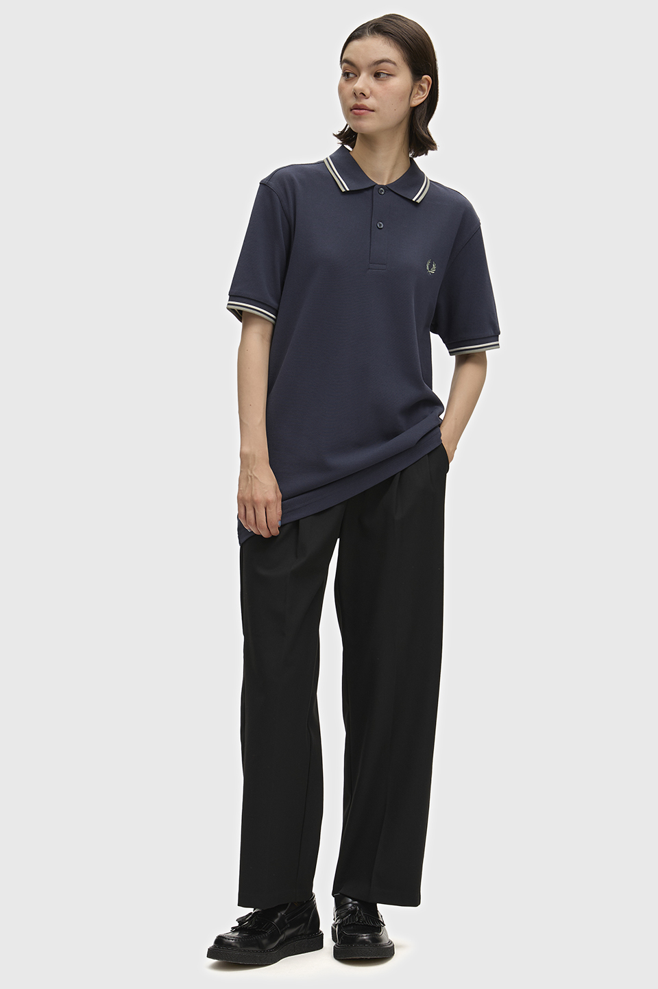 The Fred Perry Shirt - M3600 72C:AIRFORCE / ECRU / SEAGRASS S
