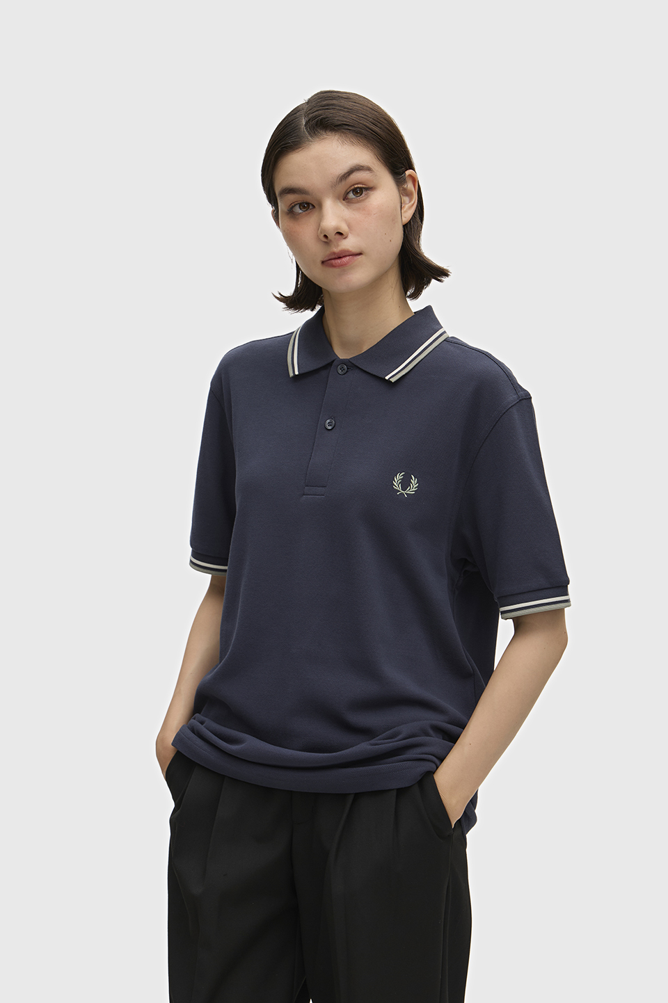 The Fred Perry Shirt - M3600 72C:AIRFORCE / ECRU / SEAGRASS S