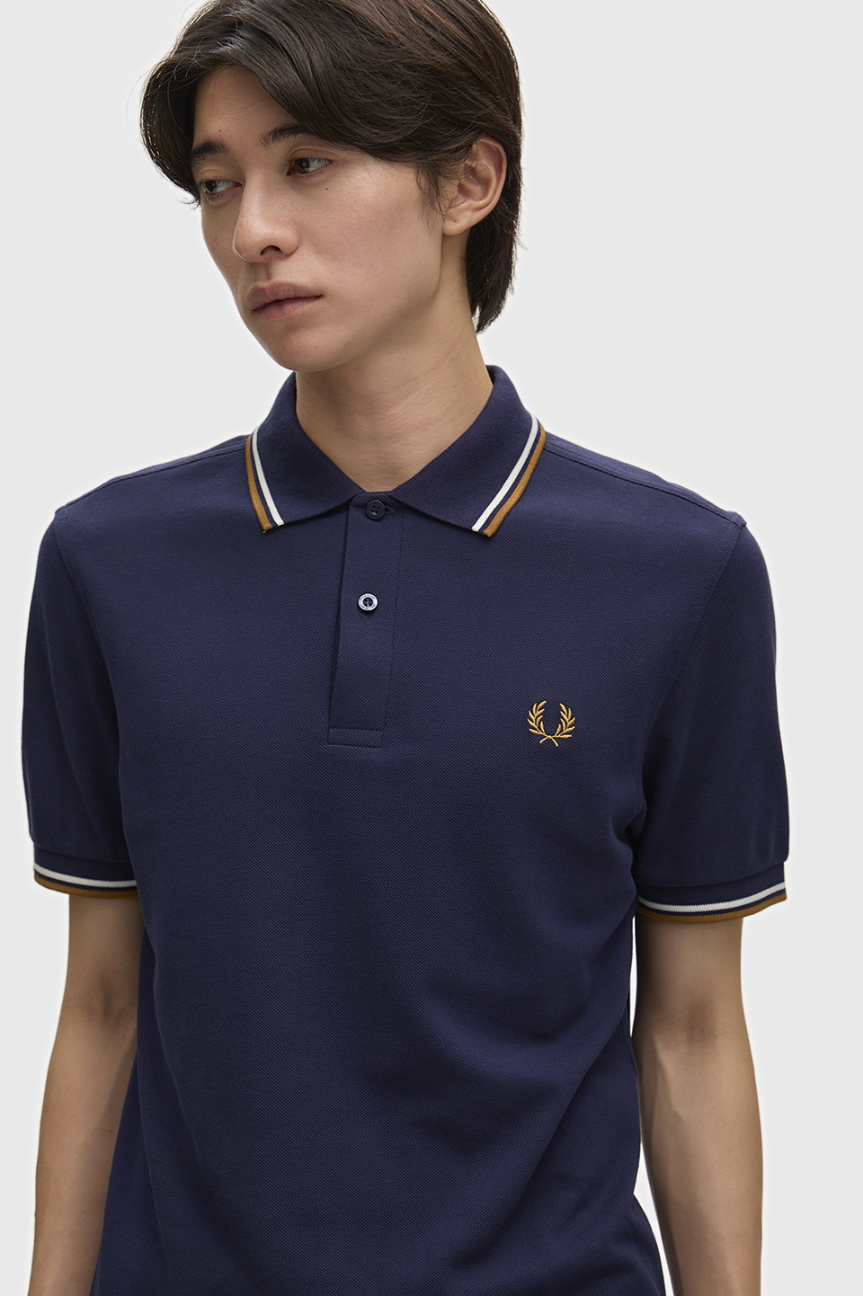 The Fred Perry Shirt - M3600 73C:NAVY / WHITE / CARAMEL XL