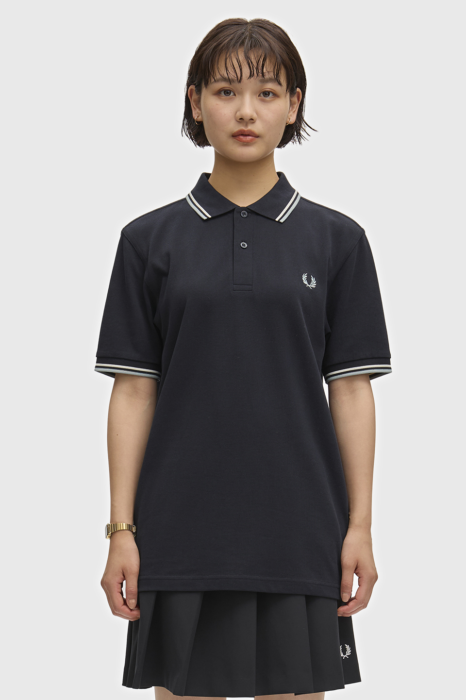 The Fred Perry Shirt - M3600 74C:NAVY / ECRU / SILVER BLUE S