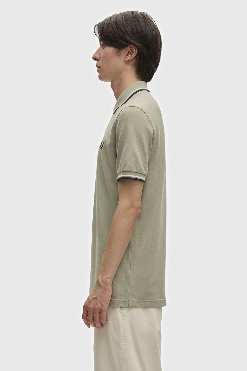 The Fred Perry Shirt - M3600 76C:SEAGRASS / ECRU / AIRFORCE S