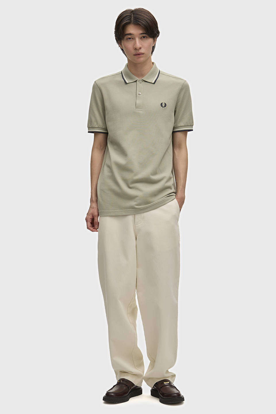 The Fred Perry Shirt - M3600 76C:SEAGRASS / ECRU / AIRFORCE S