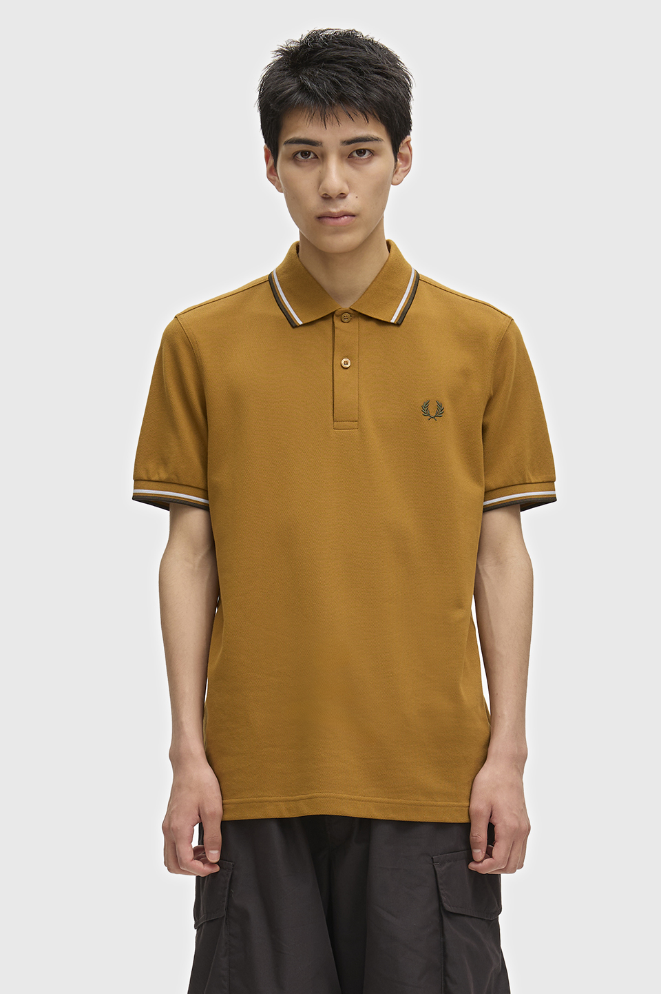 The Fred Perry Shirt - M3600 80C:DARK CARAMEL / BLUE / GREEN S