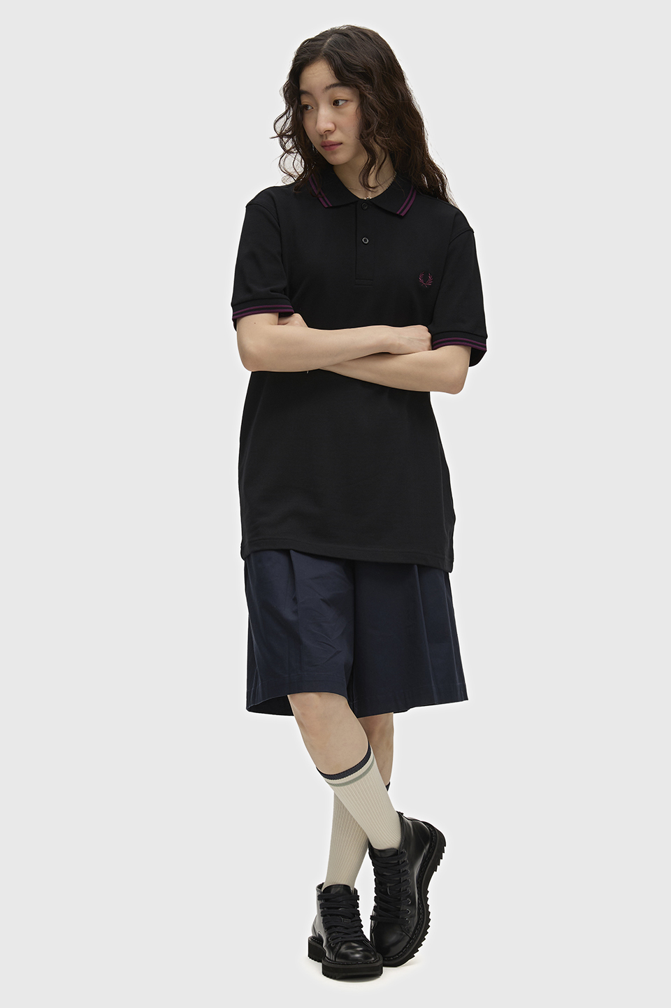 The Fred Perry Shirt - M3600 87C:BLACK / PLUM / PLUM S
