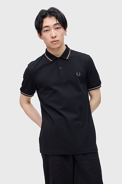 moeです。フレッドペリー　ポロシャツ The Fred Perry Shirt - M3600［Snow White / Silver Blue