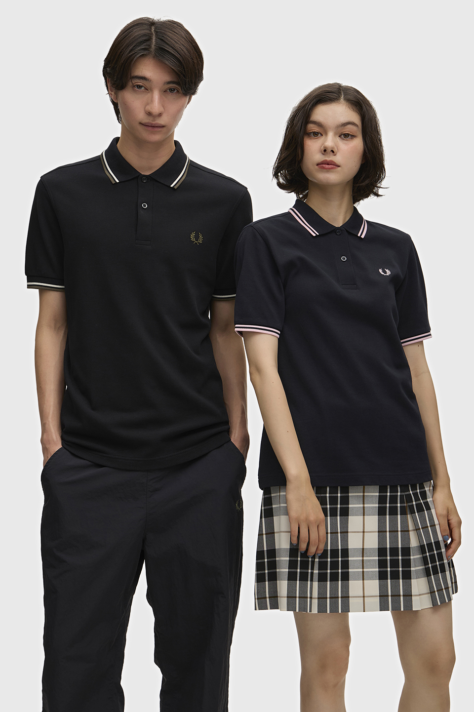 The Fred Perry Shirt - M3600 W54:BLACK / ECRU / LAUREL WREATH S