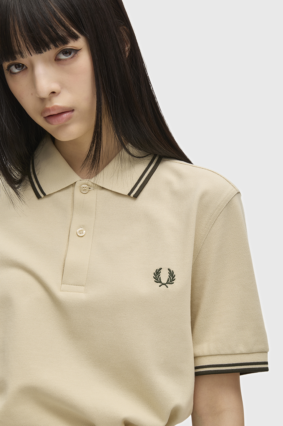 The Fred Perry Shirt - M3600 X64:OATMEAL / NIGHT GREEN S